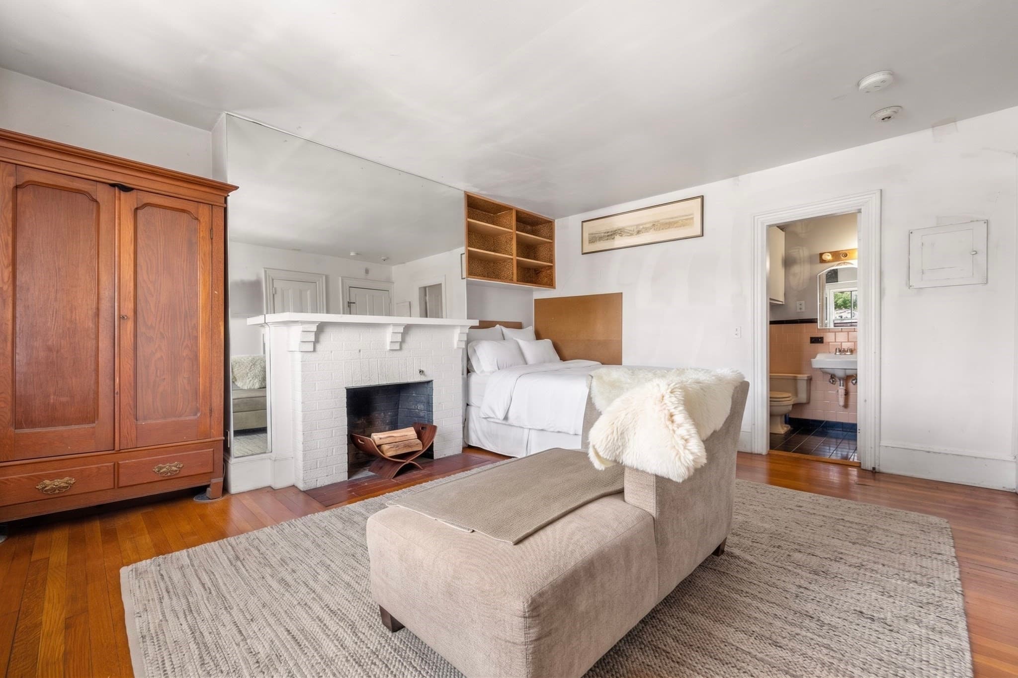 Condominium at 8 Brimmer St # 5B, Boston MA 02108, photo 5 of 11