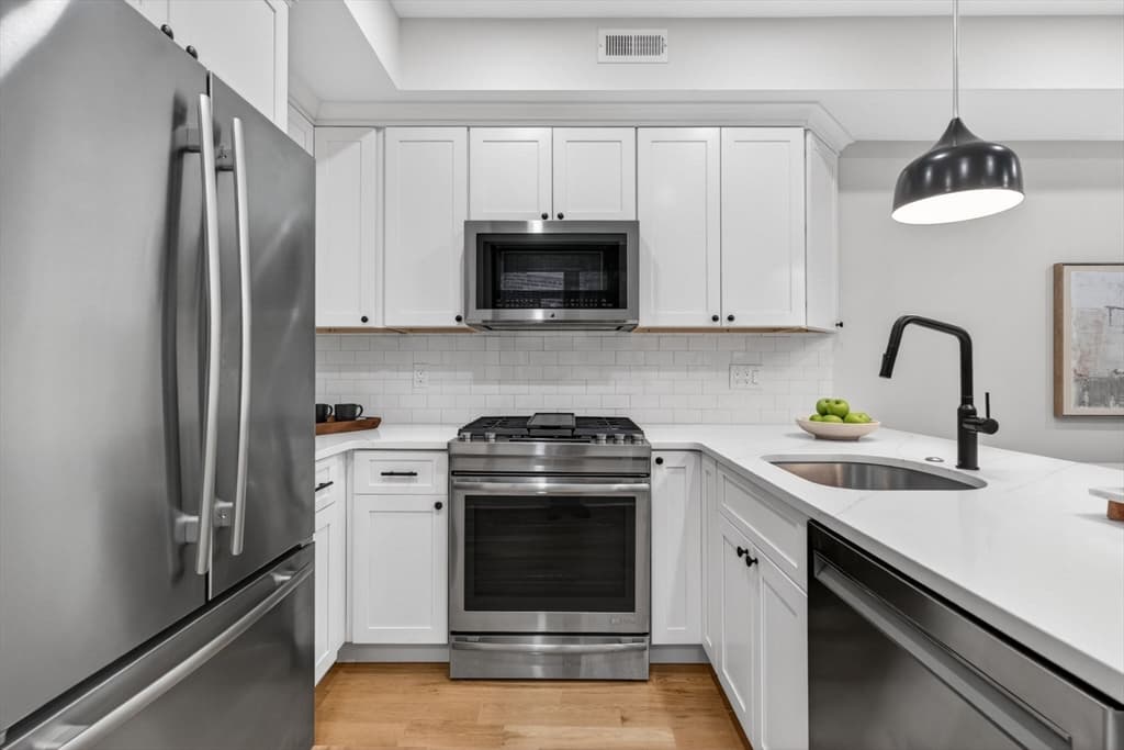 5 Garden Court St. # 3, Boston MA 02113 photo 7
