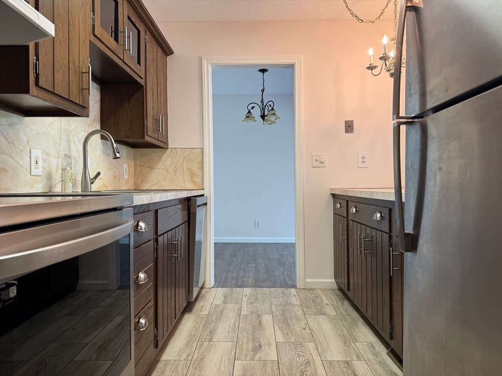 Condominium at 324 Russell Road # 109, Westfield MA 01085, Westfield, photo 3 of 18