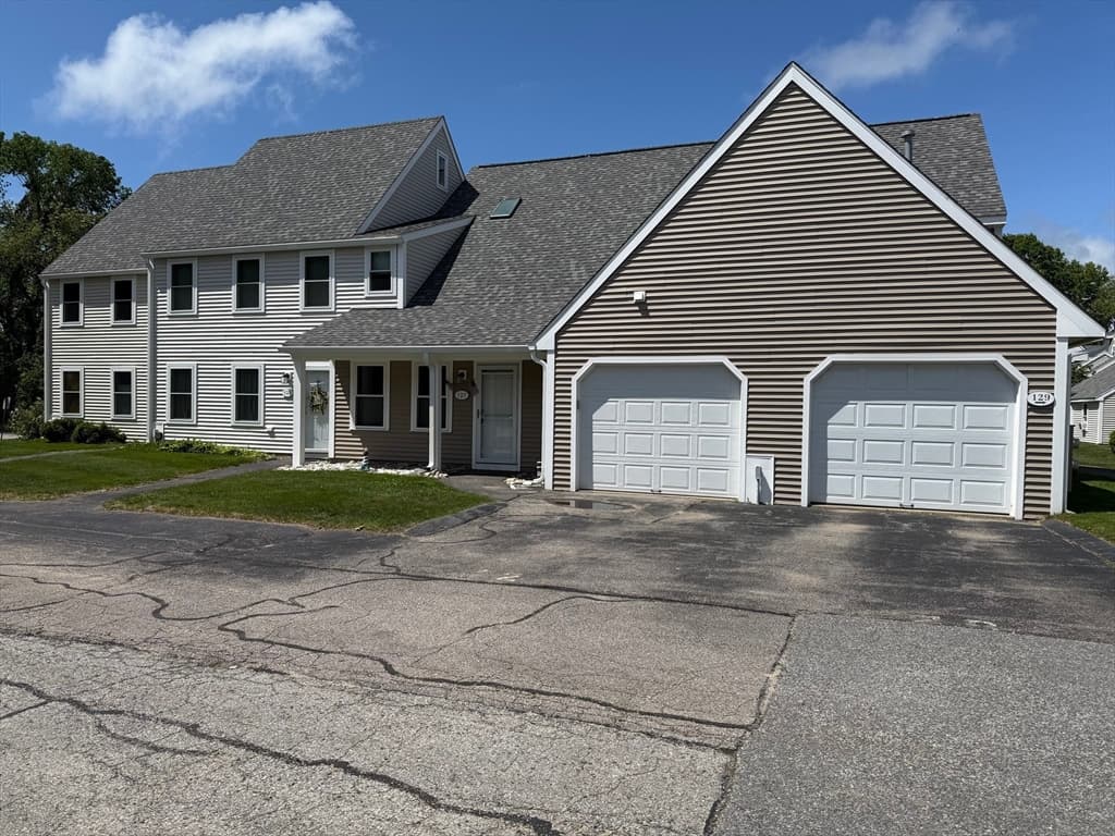Condominium at 47 Old Colony Lane # 127, Marshfield MA 02050, Marshfield, photo 3 of 39