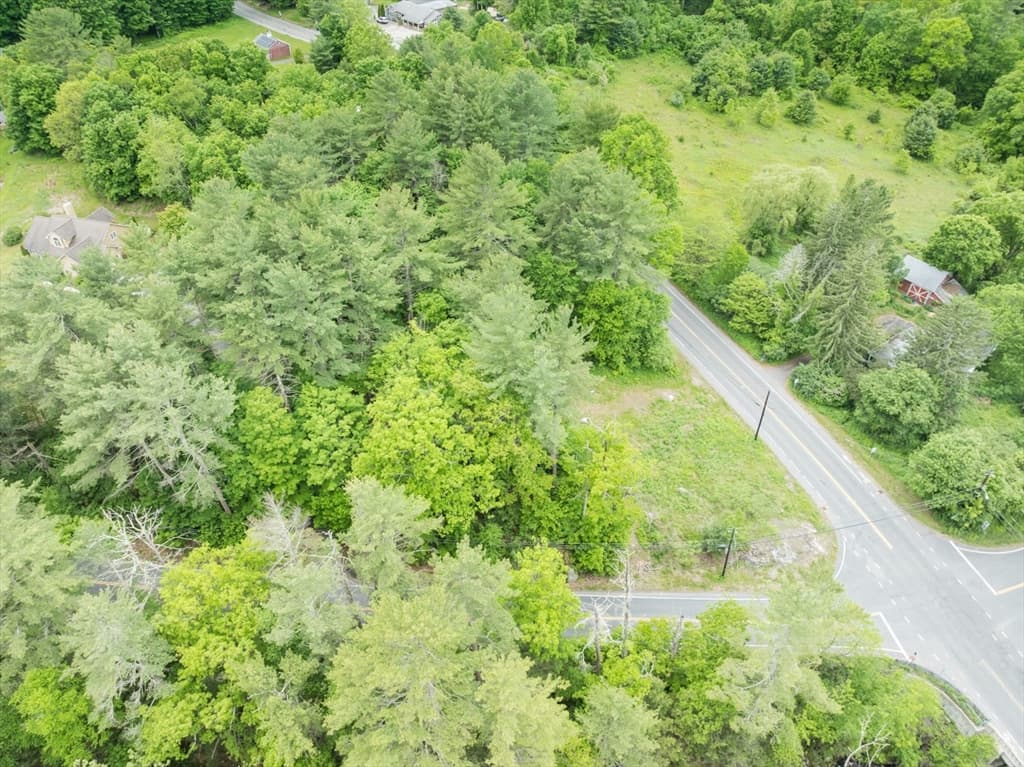 1467 Westhampton Rd, Northampton MA 01062 photo 4