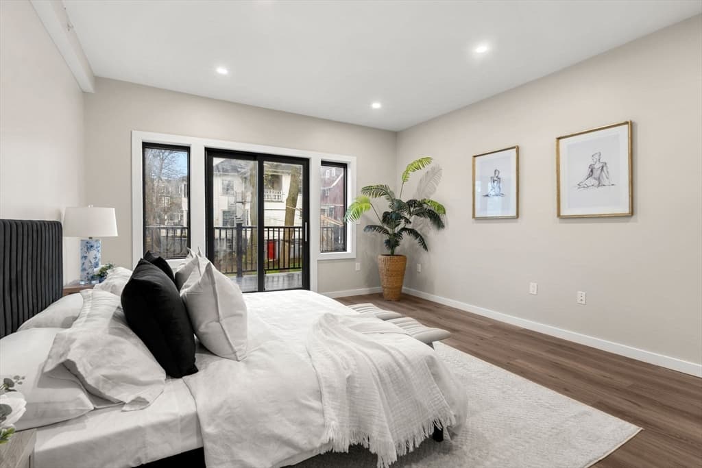 Condominium at 14 Schuyler # 2, Boston MA 02121, Boston, photo 12 of 20