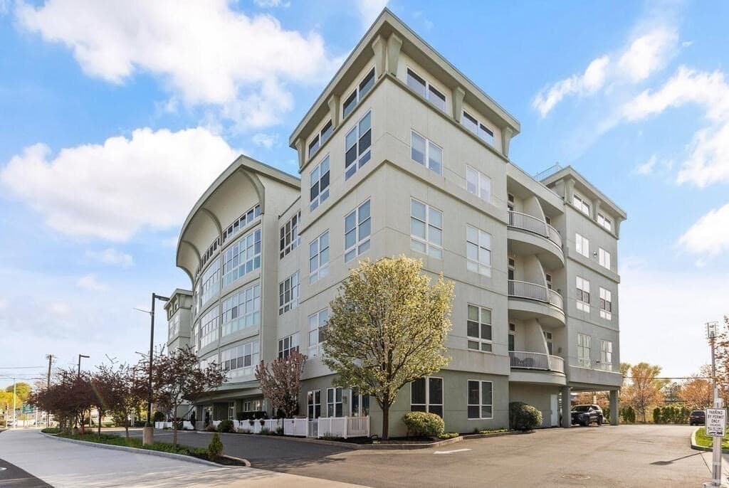 10 Ocean Ave # 204, Revere MA 02151 photo 9