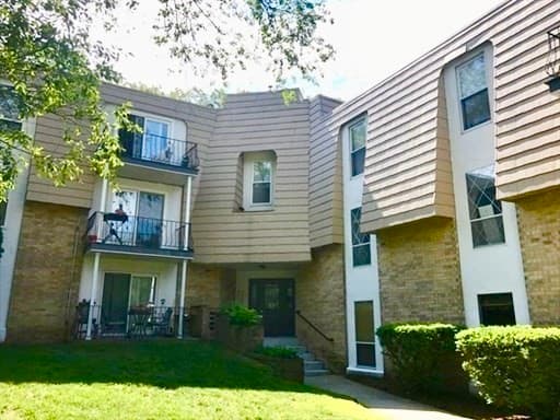 Condominium at 5 Shadowbrook Ln # 19, Milford MA 01757, Milford, photo 2 of 19
