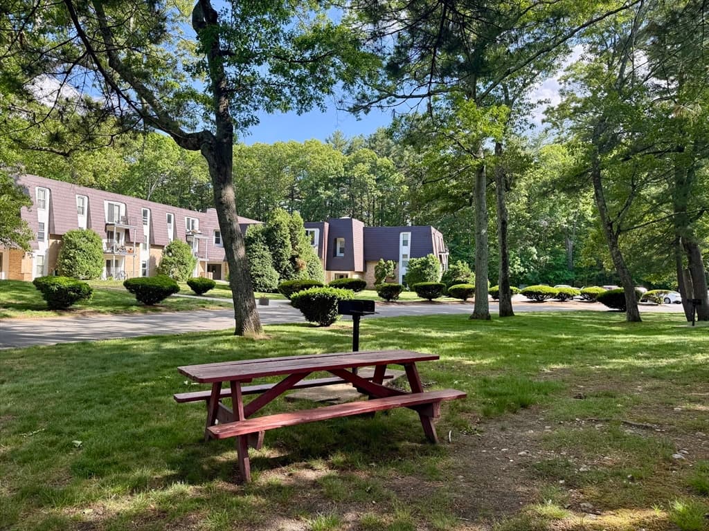 Condominium at 5 Shadowbrook Ln # 19, Milford MA 01757, Milford, photo 14 of 19