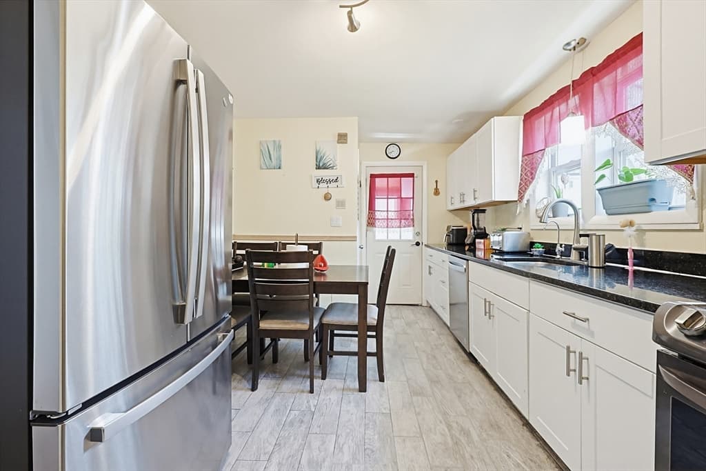 Single Family Residence at 27 Banfield Ave, Boston MA 02126, photo 13 of 17