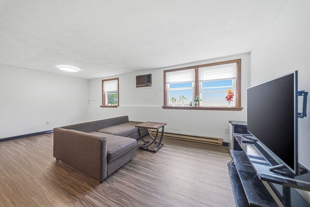 Condominium at 33A Jackson St. # 103, Lynn MA 01902, photo 3 of 14