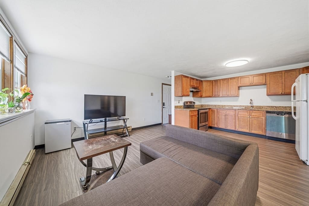 Condominium at 33A Jackson St. # 103, Lynn MA 01902, photo 8 of 14