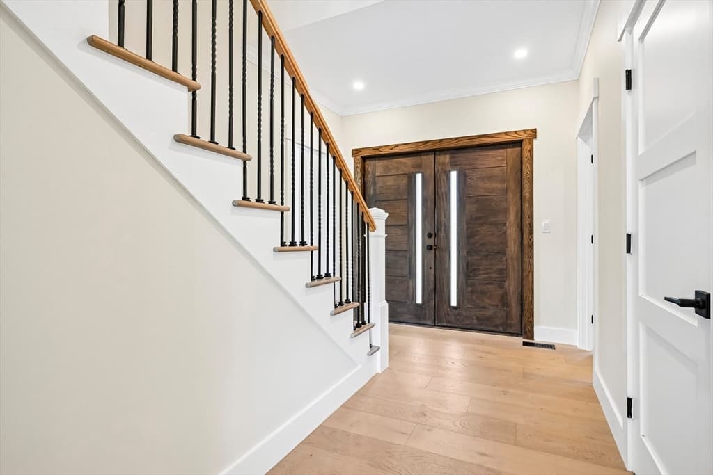 Single Family Residence at 18 Magnolia Road, Natick MA 01760, Natick, photo 6 of 42