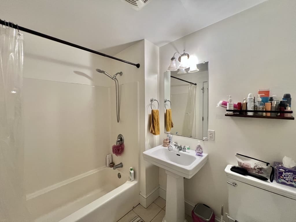 Condominium at 432 Norfolk Street # 4C, Somerville MA 02143, photo 13 of 18