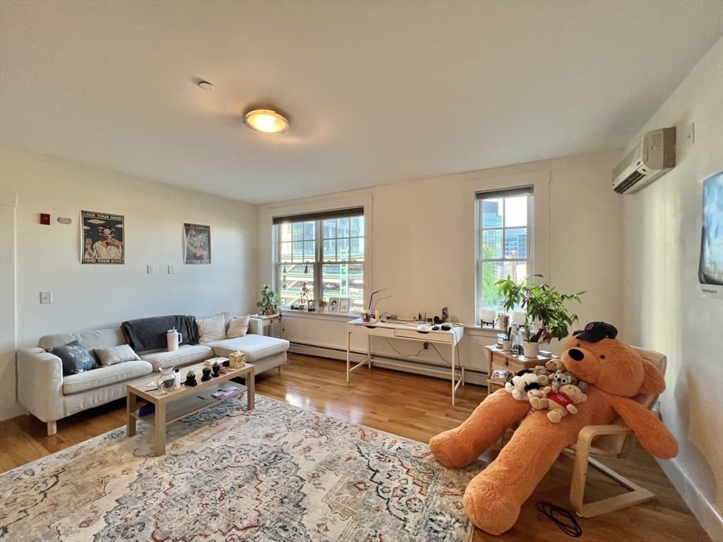 Condominium at 432 Norfolk Street # 4C, Somerville MA 02143, photo 3 of 18