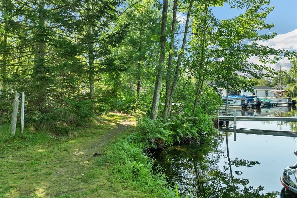 5 Linda Dr, Belmont NH 03220 photo 8