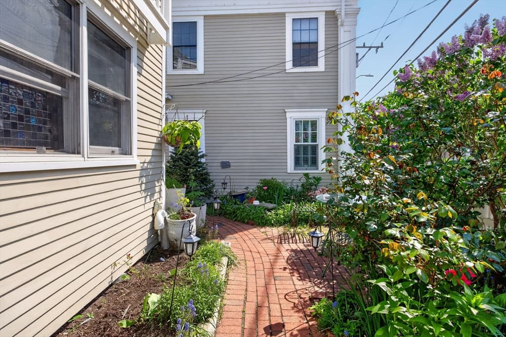 127 Bradford St # 4, Provincetown MA 02657 photo 24