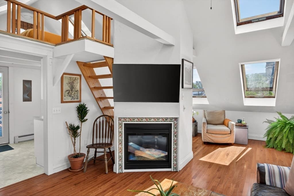 127 Bradford St # 4, Provincetown MA 02657 photo 10