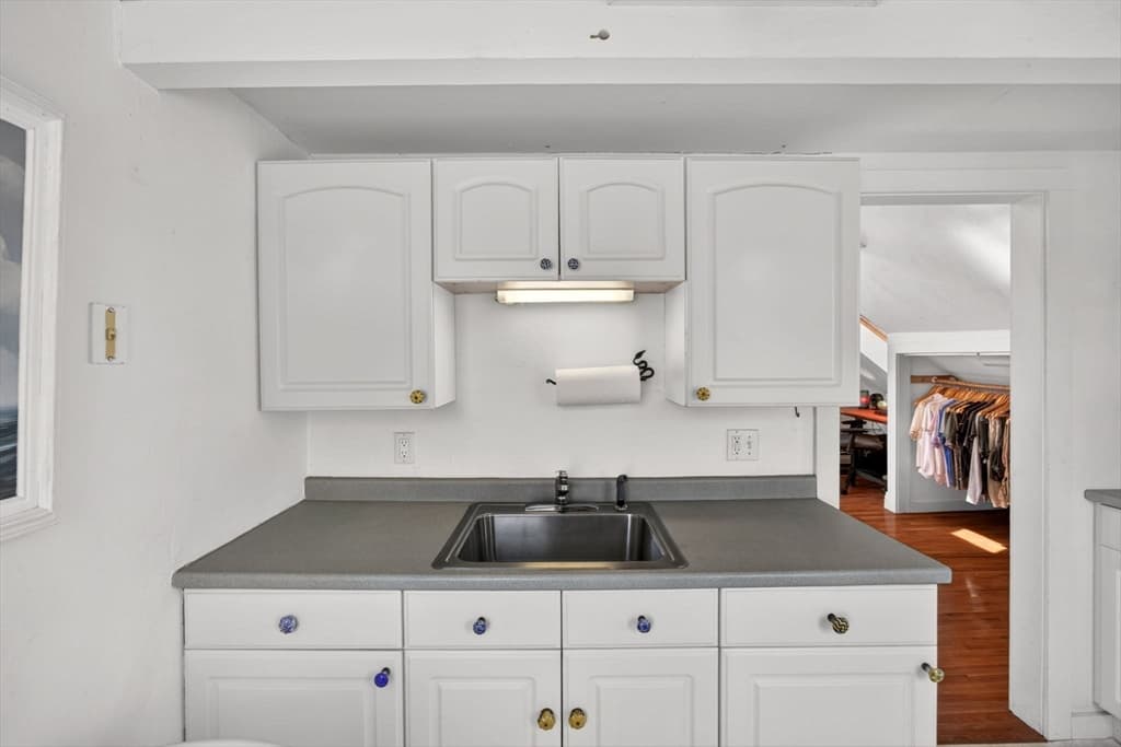 127 Bradford St # 4, Provincetown MA 02657 photo 15