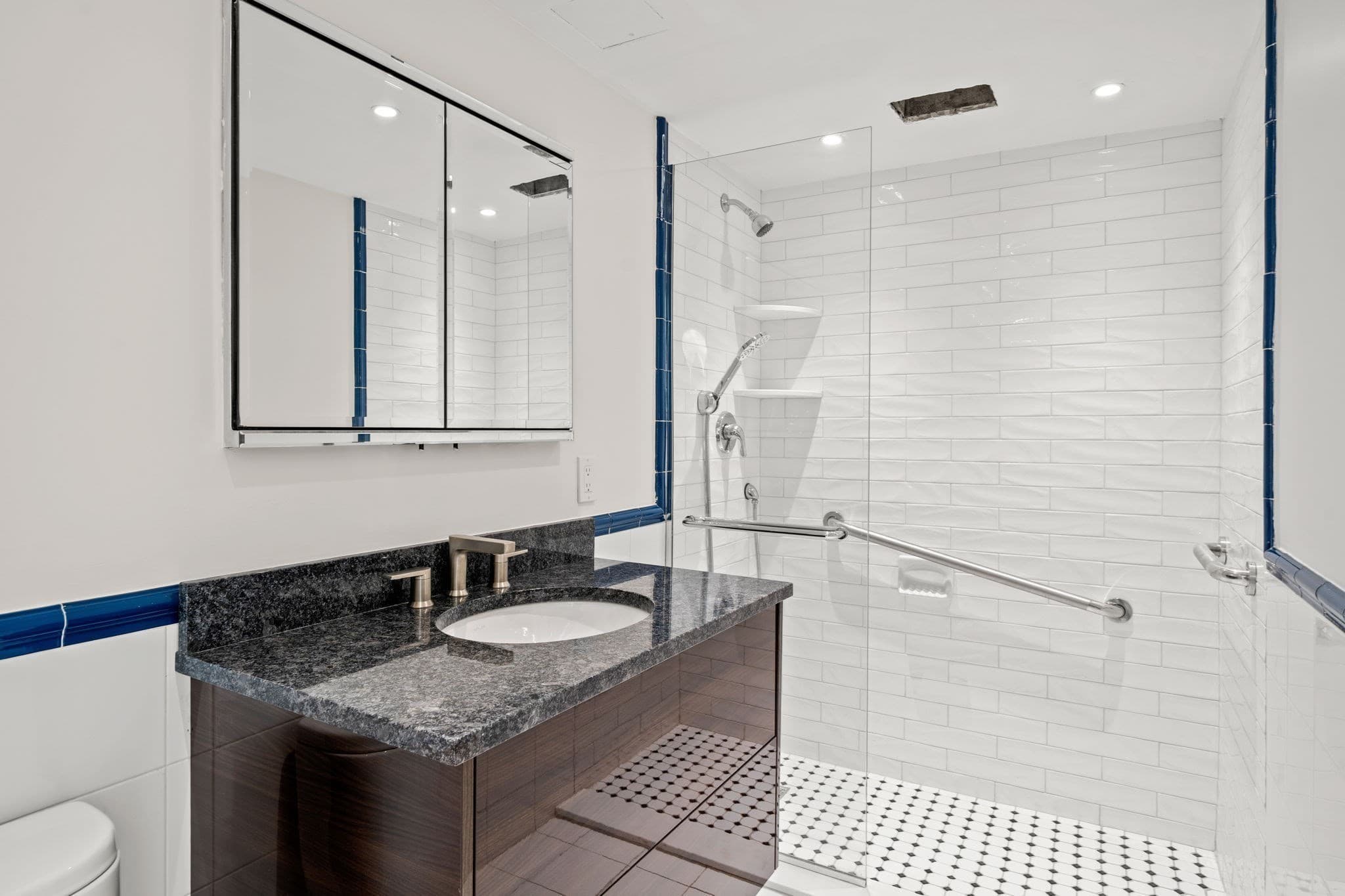 Condominium at 330 Beacon St, Boston MA 02116, photo 8 of 16