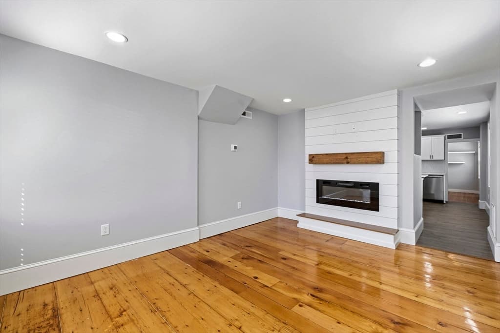 42 School St # 2, Salem MA 01970 photo 23