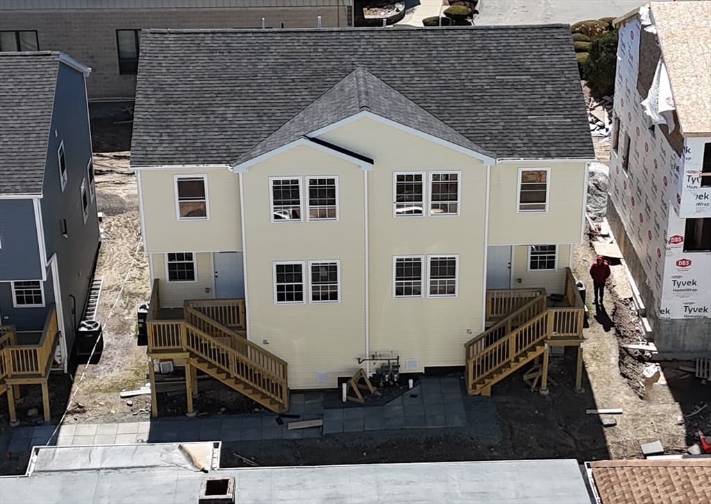 25 Lebanon St # D, Fall River MA 02723 photo 3