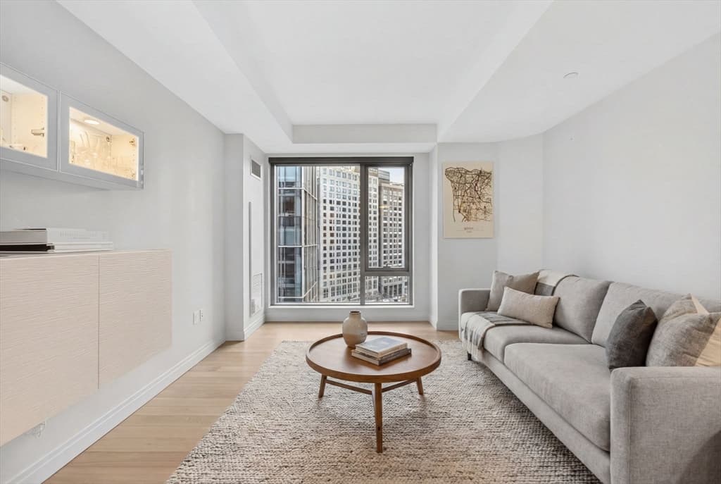 Condominium at 133 Seaport Blvd # 1517, Boston MA 02210, photo 15 of 34