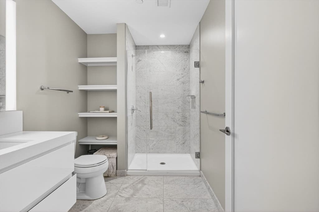 Condominium at 133 Seaport Blvd # 1517, Boston MA 02210, photo 8 of 34