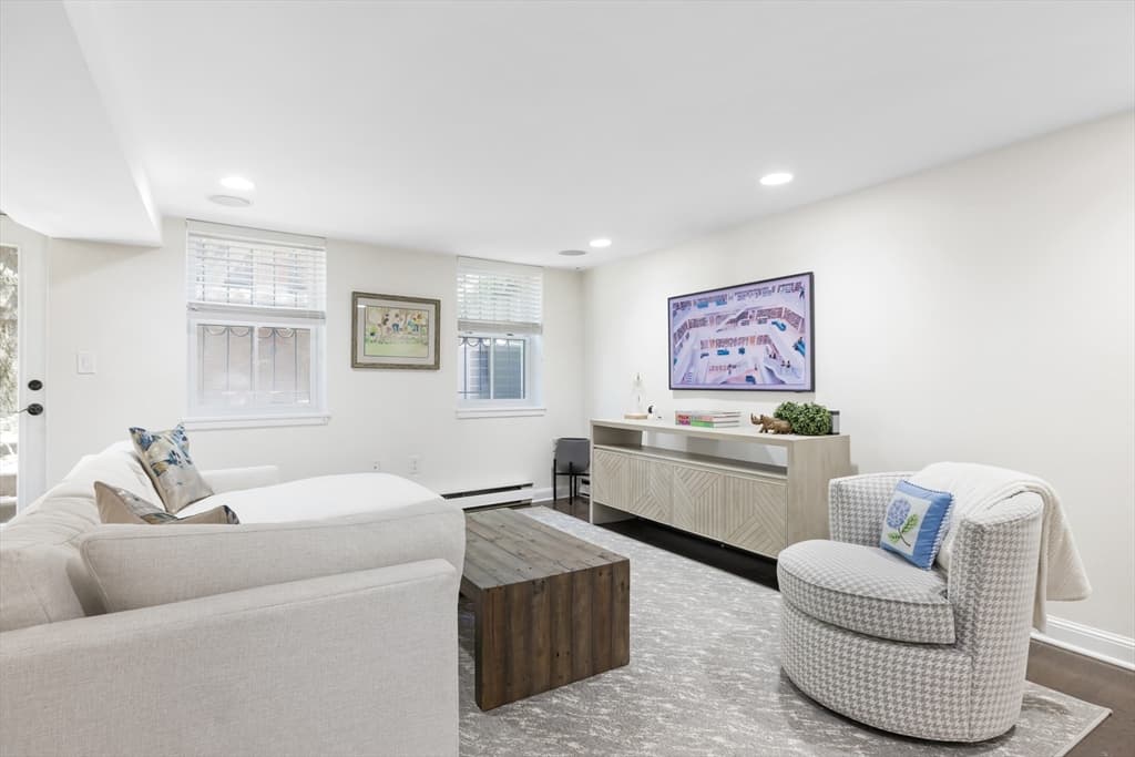 Condominium at 193 West Canton Street # 1, Boston MA 02116, photo 2 of 20