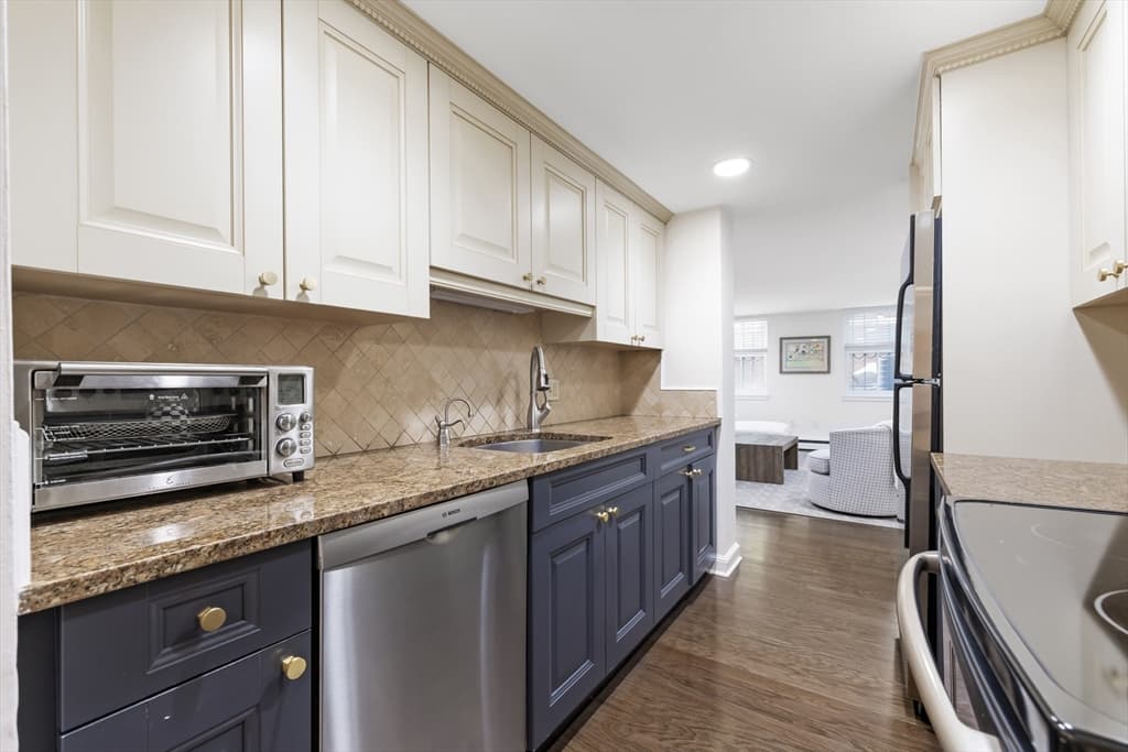 Condominium at 193 West Canton Street # 1, Boston MA 02116, photo 6 of 20