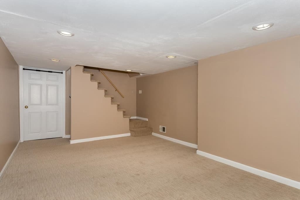22 Middlesex Rd, Sharon MA 02067 photo 17