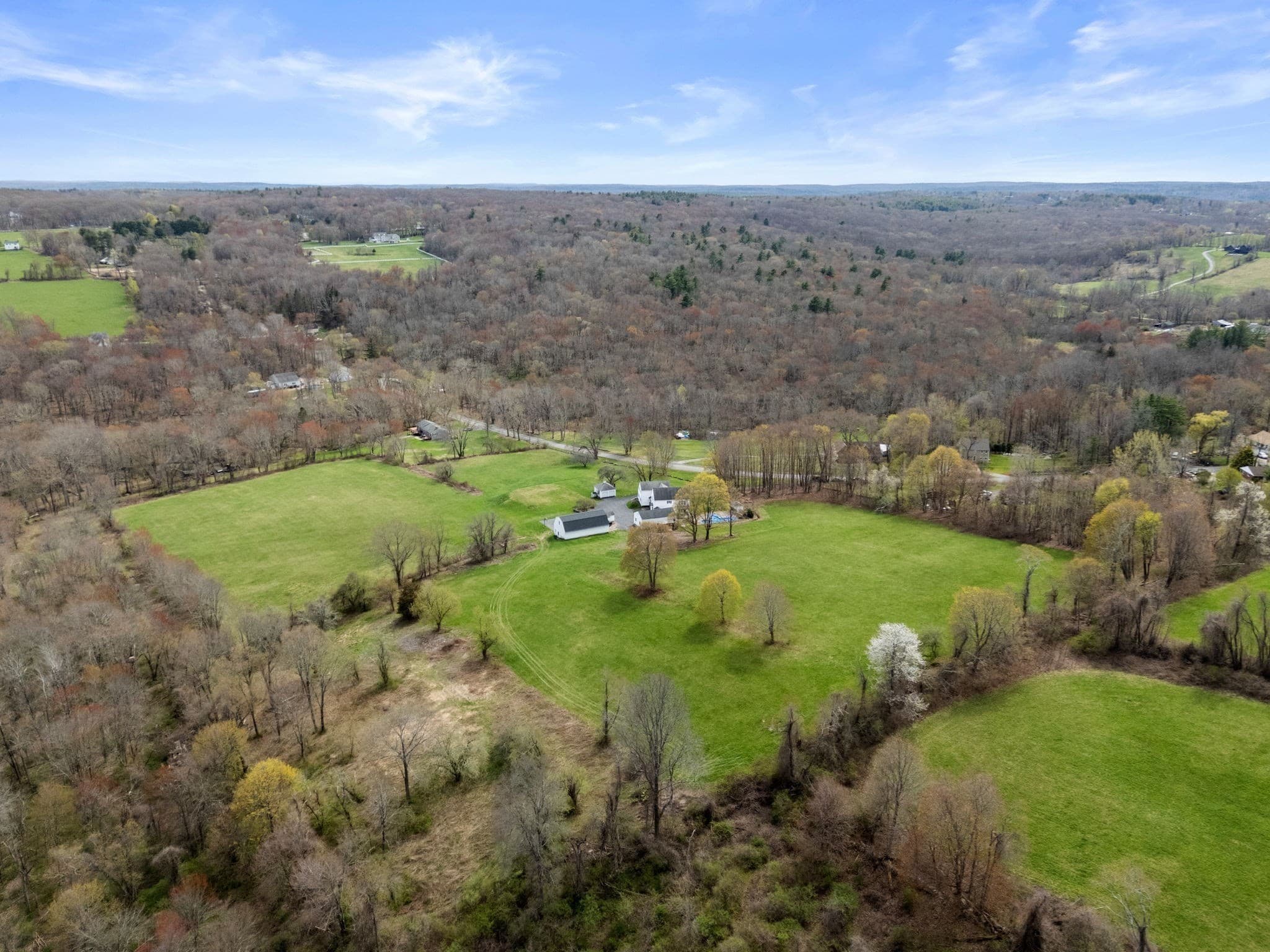 Residential at 63 Uxbridge Rd, Sutton MA 01590, photo 12 of 15