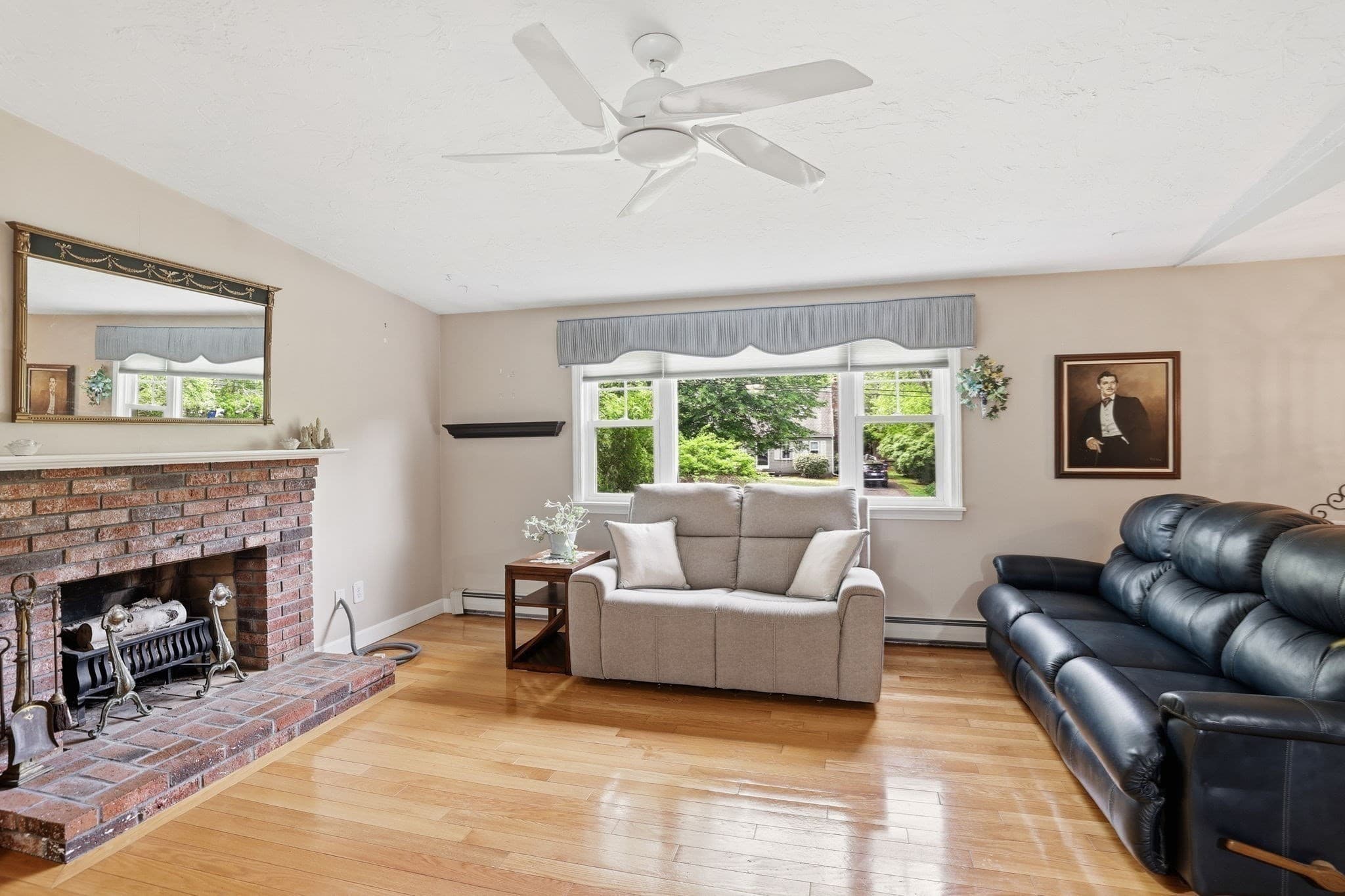 Single Family Residence at 17 Briggs Ave, Bourne MA 02532, photo 6 of 31