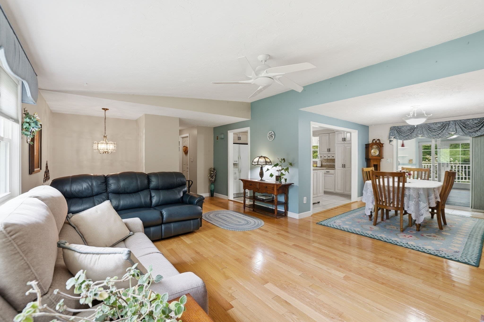 Single Family Residence at 17 Briggs Ave, Bourne MA 02532, photo 4 of 31
