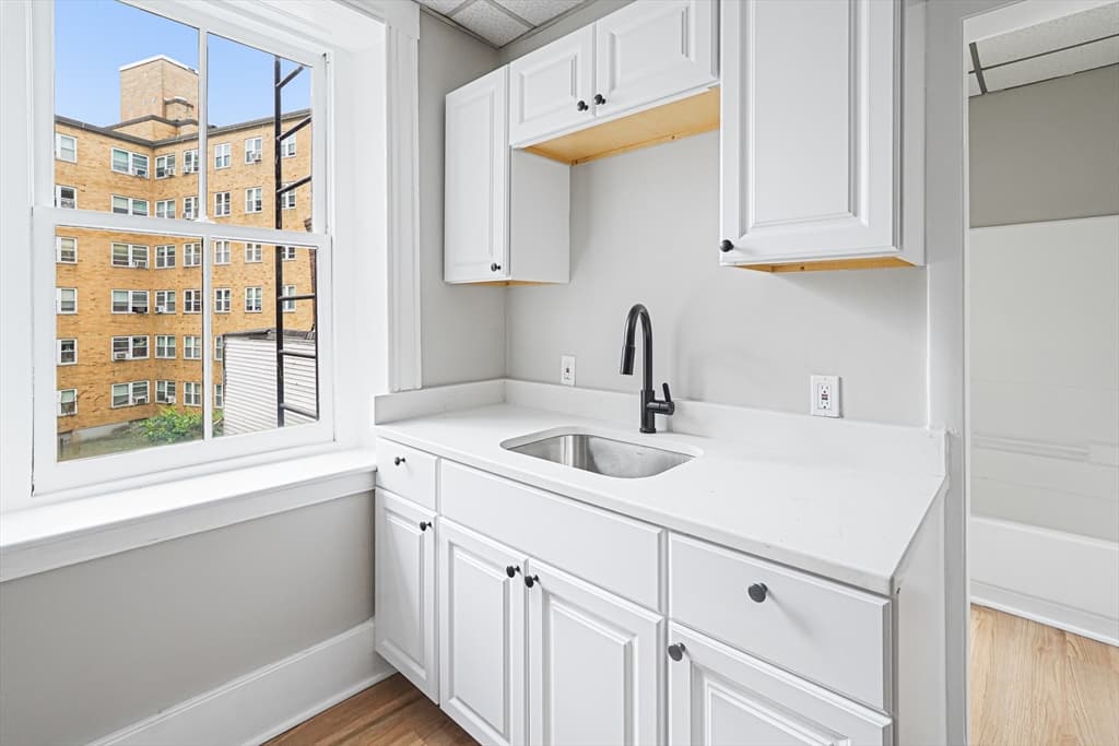 100 Appleton St, Lowell MA 01852 photo 38