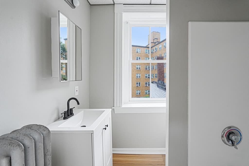 100 Appleton St, Lowell MA 01852 photo 35