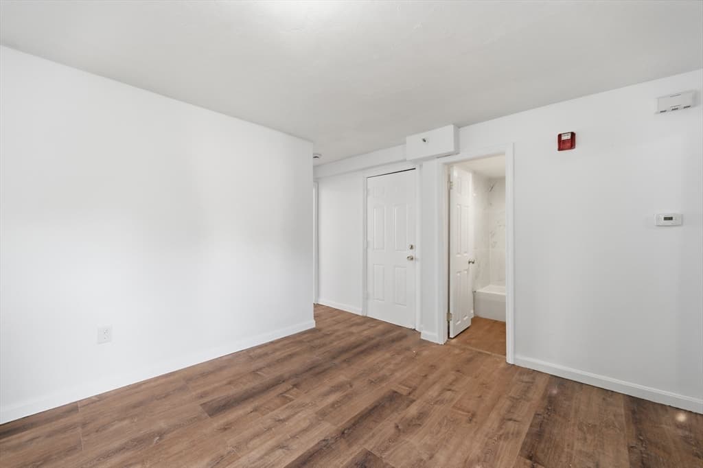 5-9 Family at 8 Cherry St, Lowell MA 01852, Lowell, photo 14 of 32