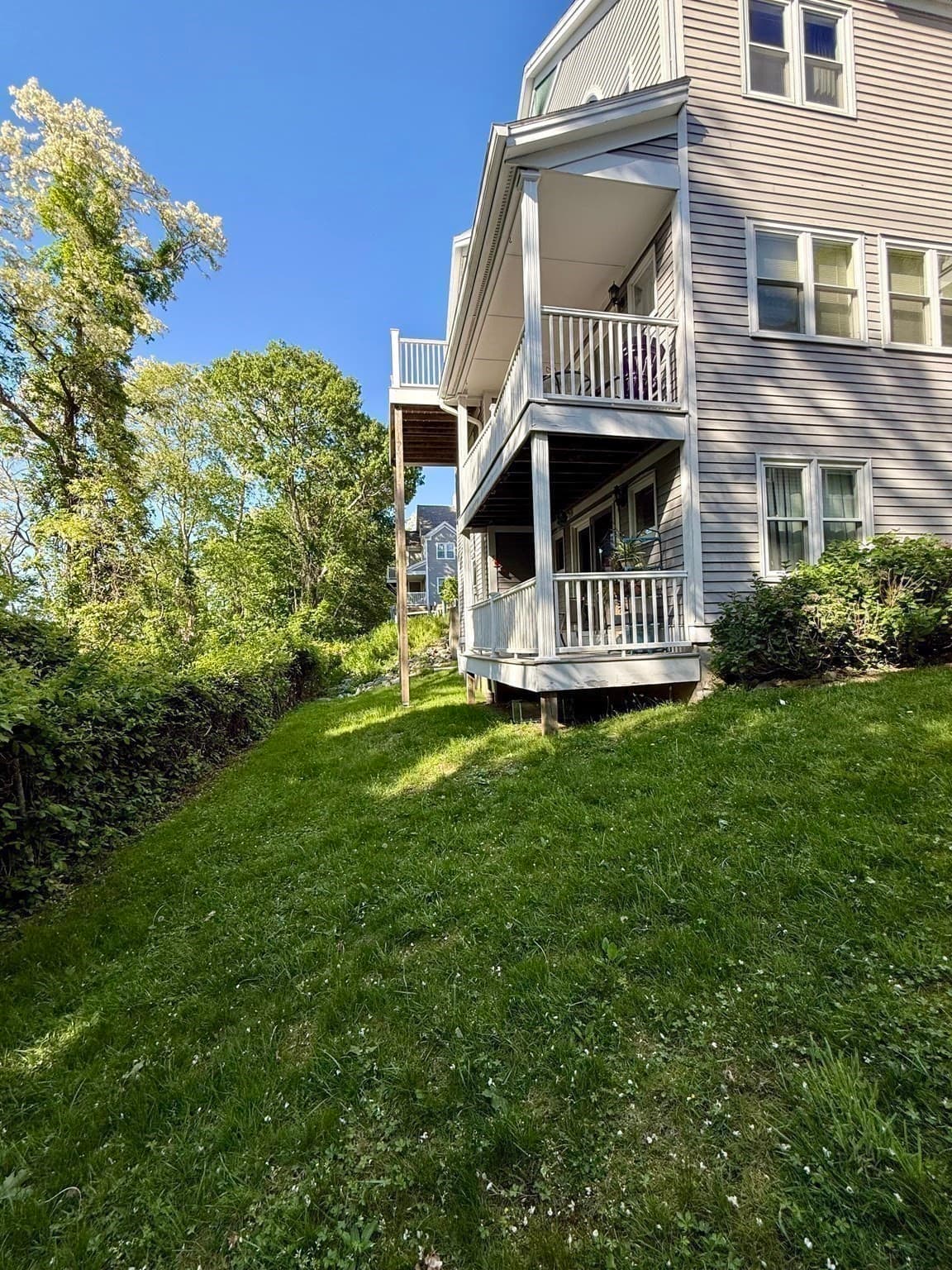 Condominium at 1810 Highland Ave # 4A, Fall River MA 02720, photo 27 of 32