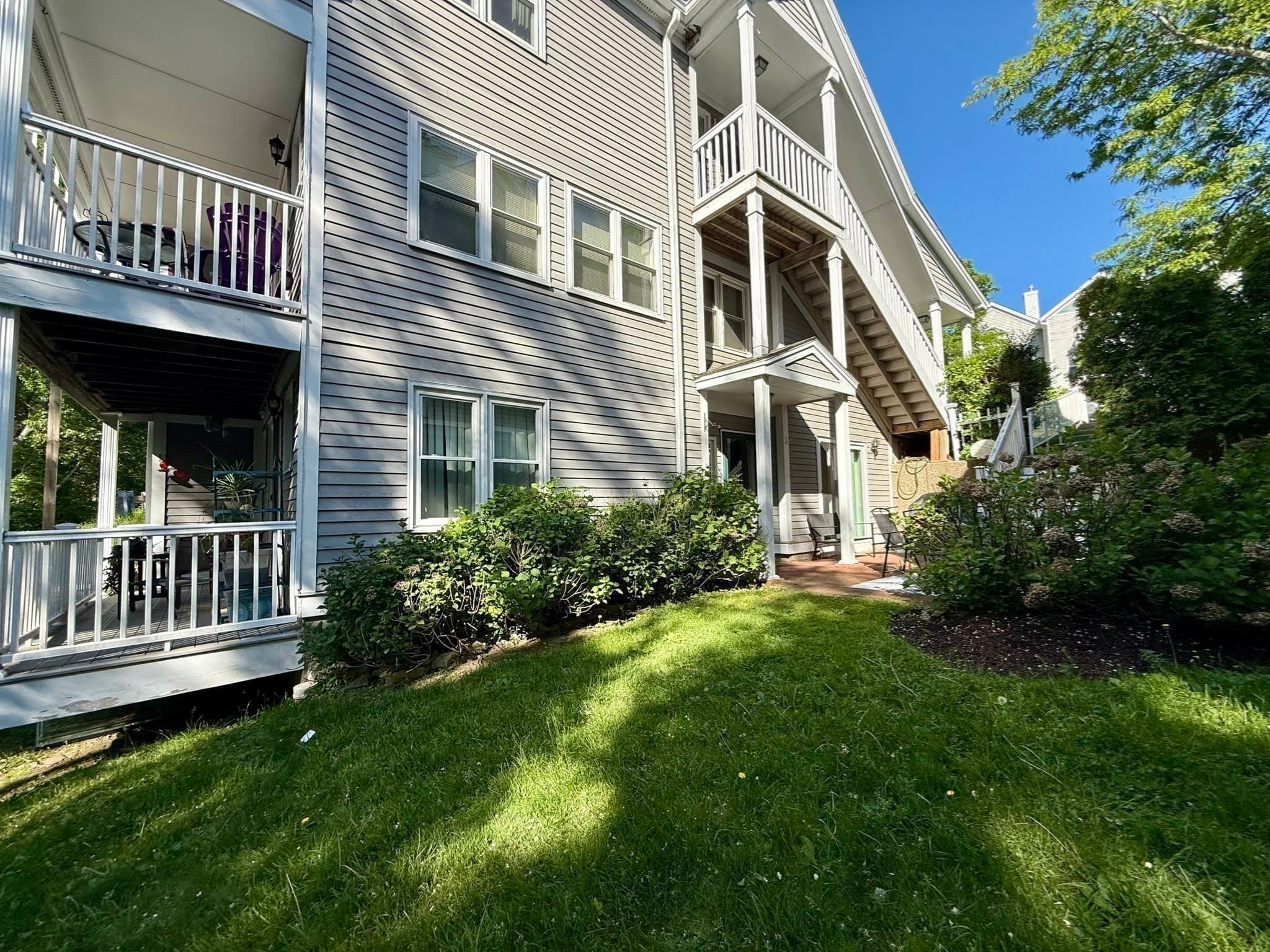 Condominium at 1810 Highland Ave # 4A, Fall River MA 02720, photo 26 of 32