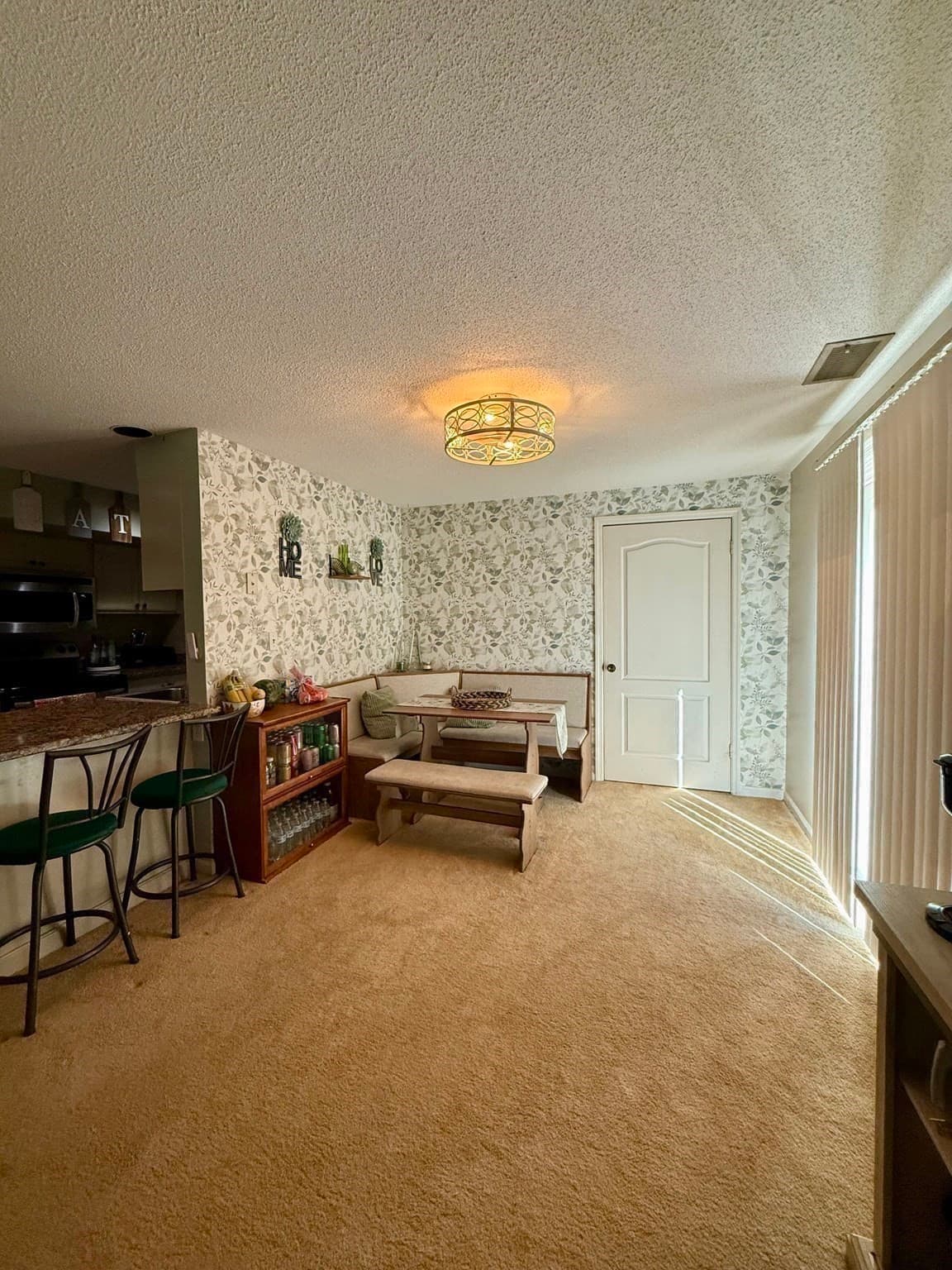 Condominium at 1810 Highland Ave # 4A, Fall River MA 02720, photo 22 of 32