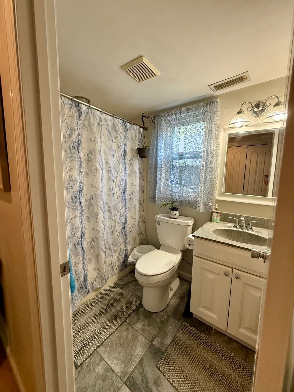 Condominium at 1810 Highland Ave # 4A, Fall River MA 02720, photo 10 of 32