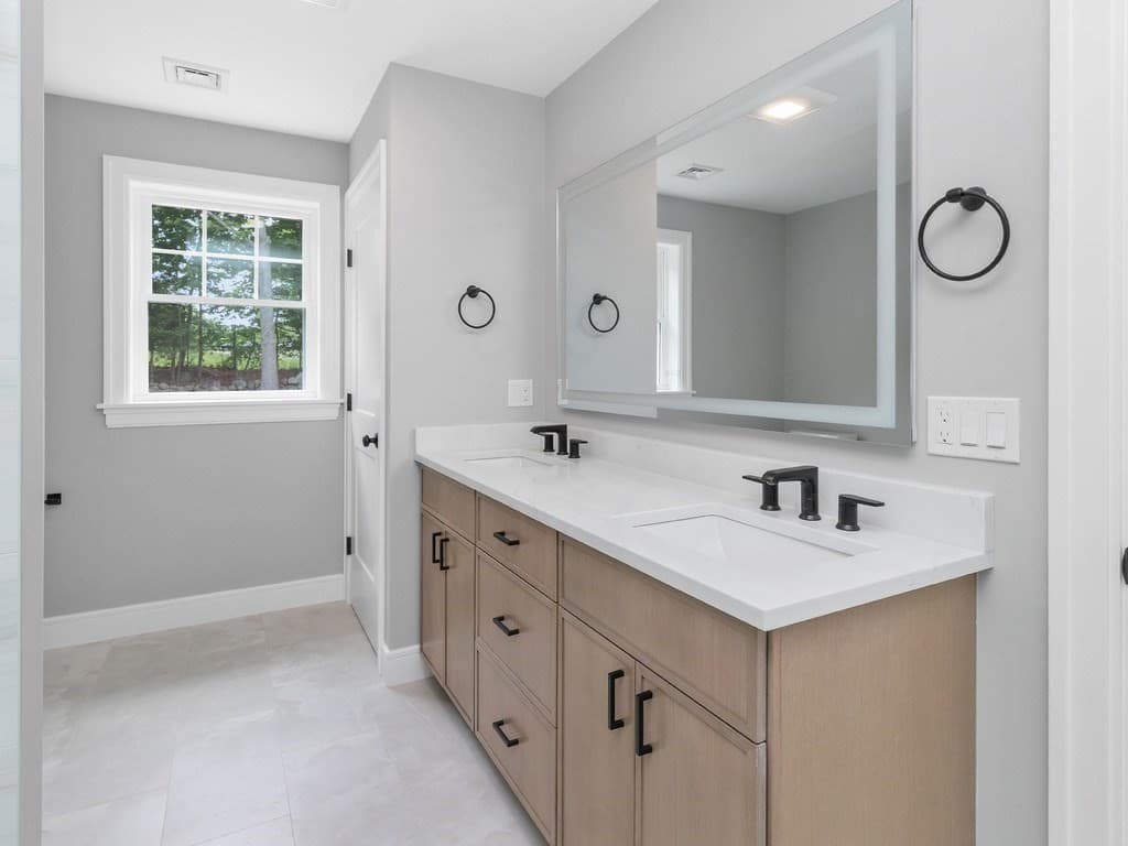 113 Warwick Avenue, Waltham MA 02452 photo 26