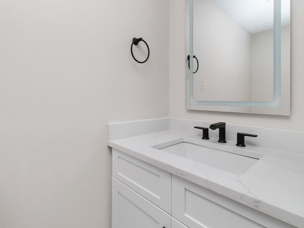 113 Warwick Avenue, Waltham MA 02452 photo 32