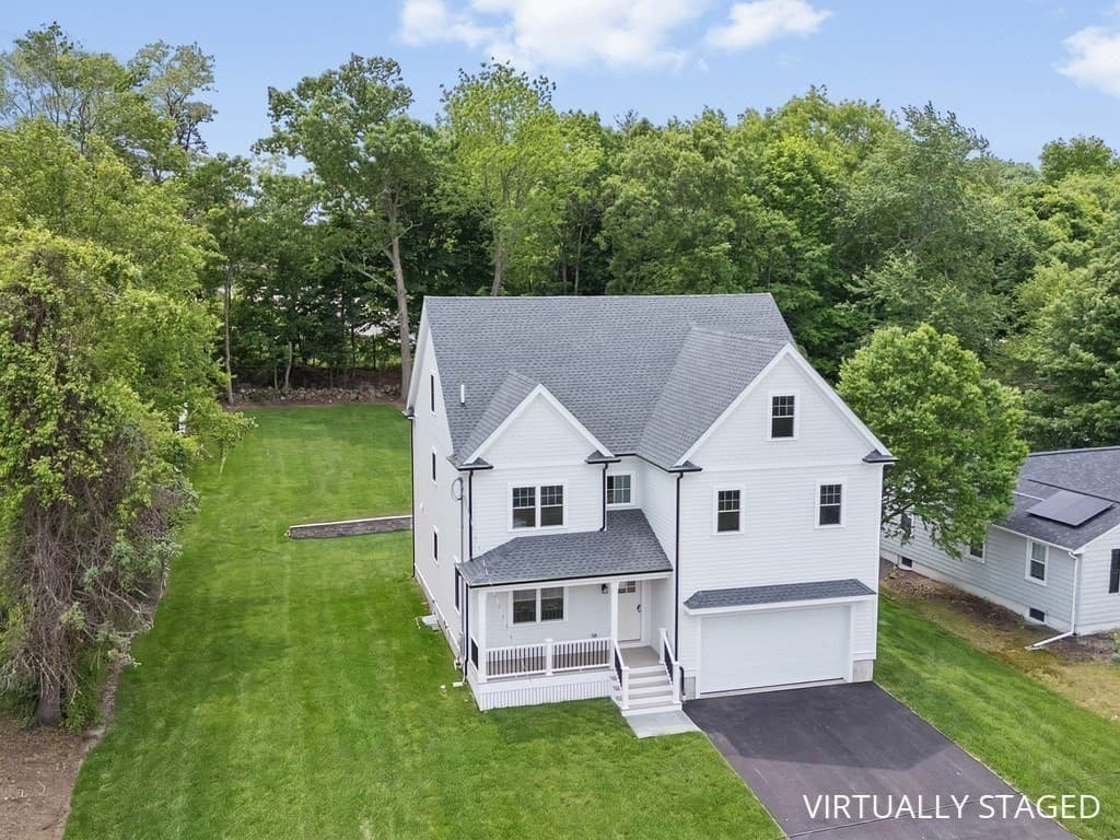 113 Warwick Avenue, Waltham MA 02452