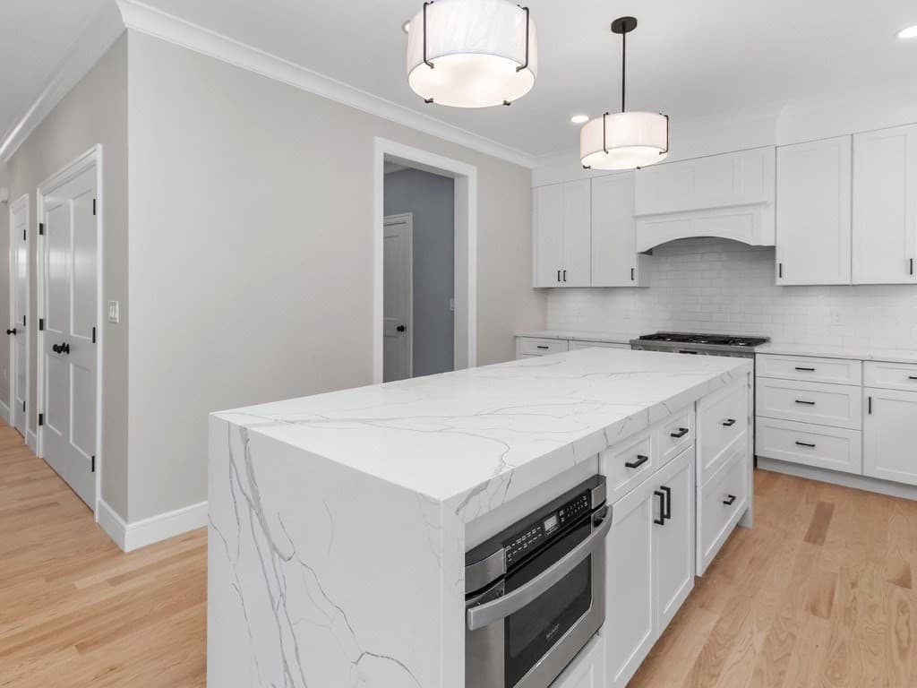 113 Warwick Avenue, Waltham MA 02452 photo 9