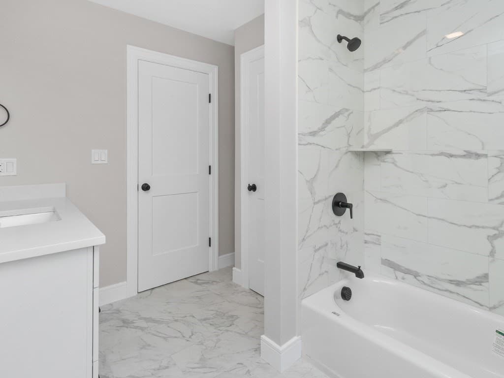 113 Warwick Avenue, Waltham MA 02452 photo 29