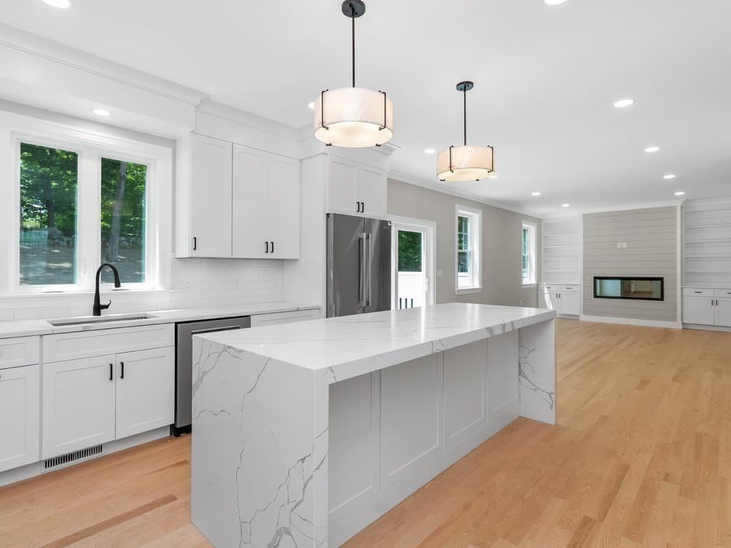 113 Warwick Avenue, Waltham MA 02452 photo 8