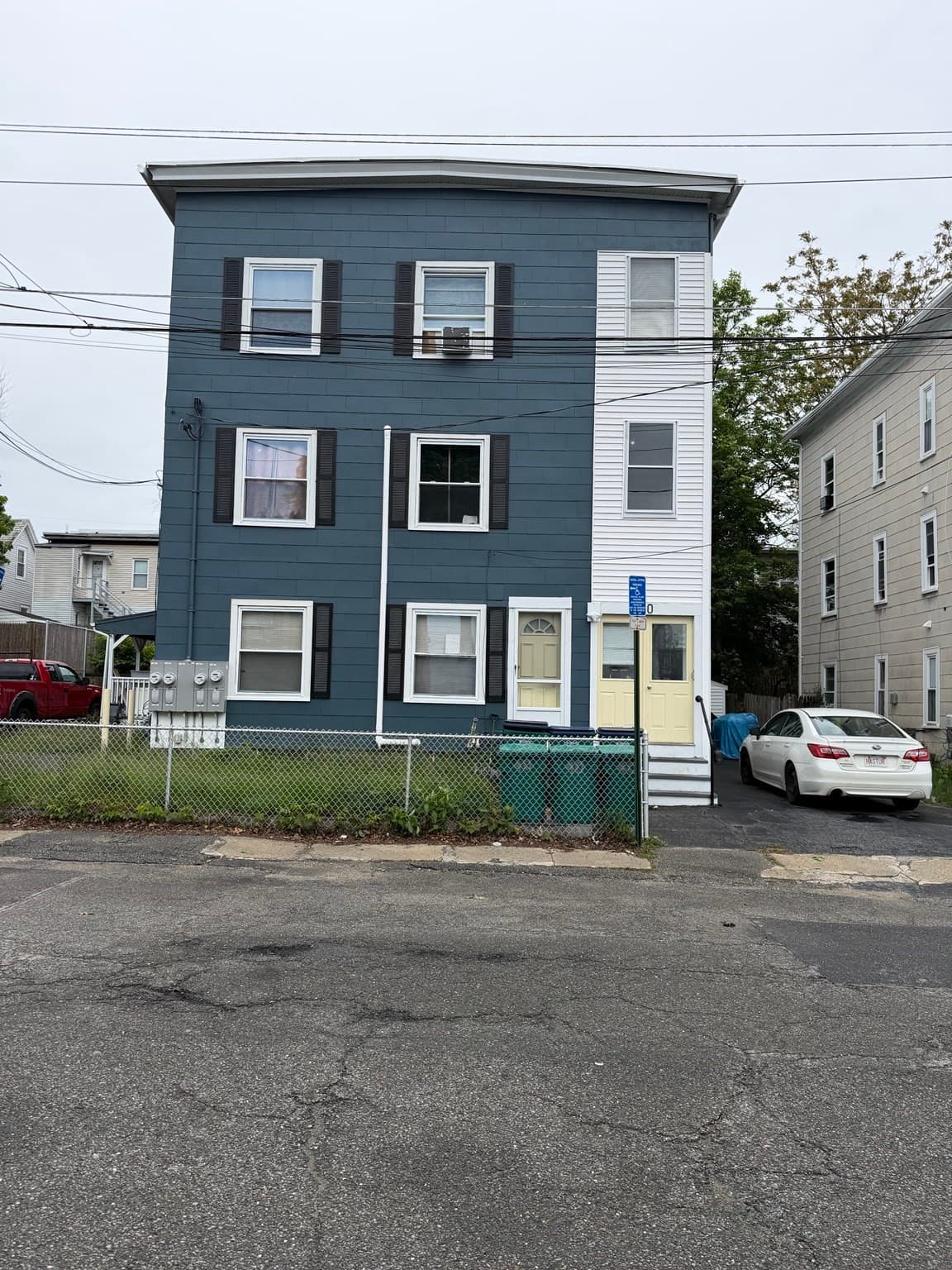 40 Edwards St, Fitchburg MA 01420