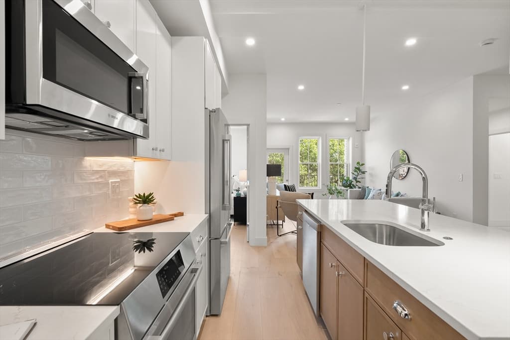 105 Sea Street # 302, Quincy MA 02169 photo 8