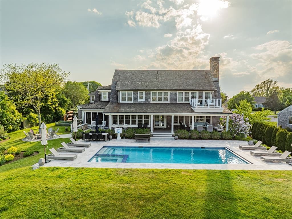 22 Kent Road, Barnstable MA 02630