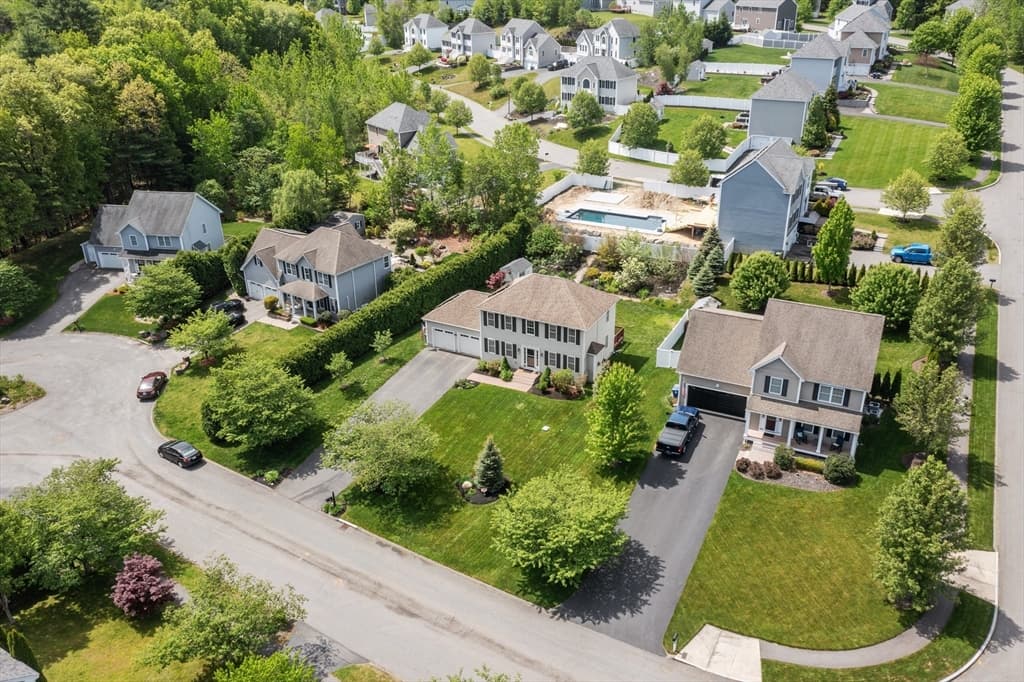 Single Family Residence at 13 Ballard Ct, Leominster MA 01453, photo 34 of 38