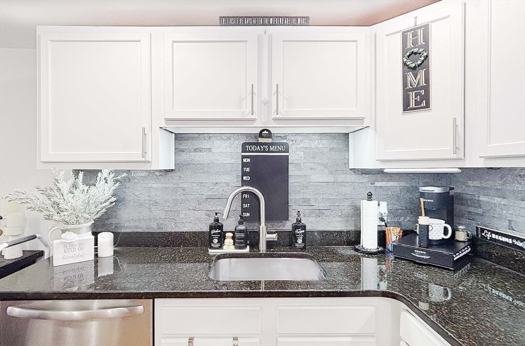 Condominium at 44 Lafayette Ave # 503, Chelsea MA 02150, Chelsea, photo 5 of 11