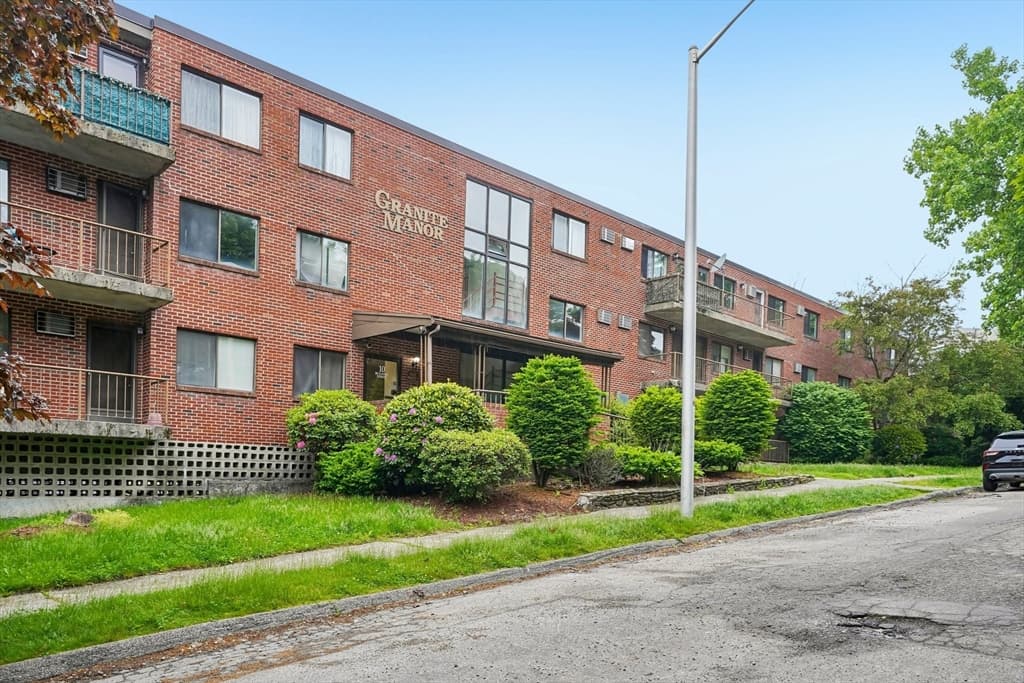 10 Rutledge St # 2H, Worcester MA 01604