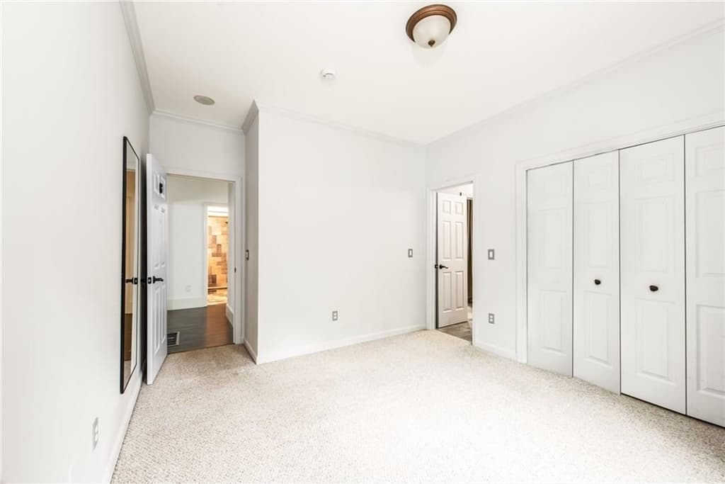 Single Family Residence at 4 Hart Pond Drive, North Smithfield RI 02896, North Smithfield, photo 17 of 36